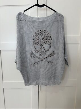 Simons Light Gray Off-Shoulder Knit Sweater with Studded Skull